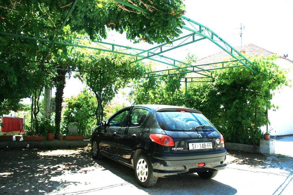 Sunshine Apartment Sovlje Tribalj Exterior foto